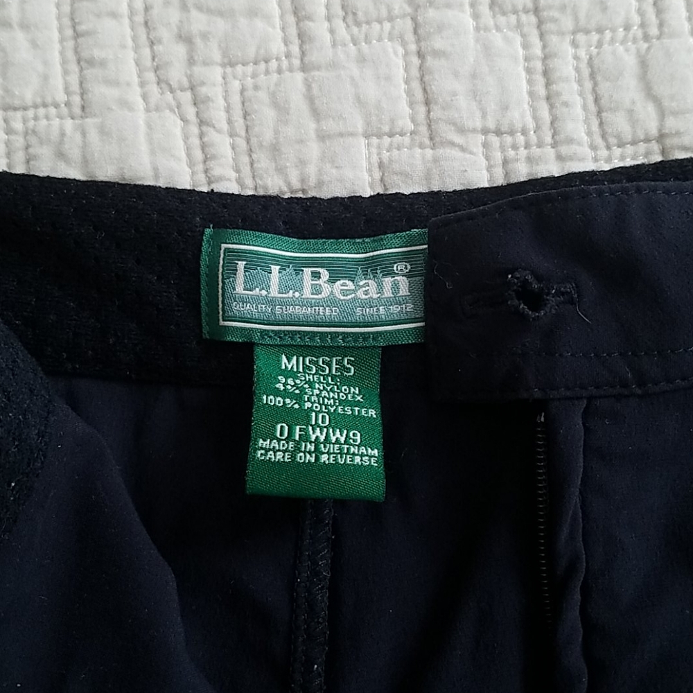 LLBean skort. - Picture 3 of 7
